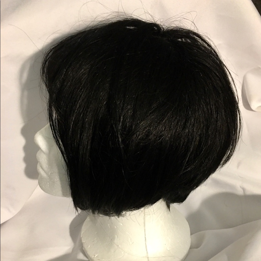 “Foxy silver collection”human hair black short wig